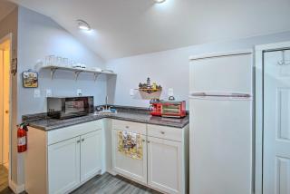 Charming Studio < 10 Miles to Wells' Beaches! - 1