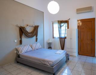 Casa Sofianna 2-bedroom home next to sandy beach - 8