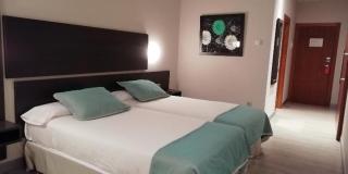 Hotel Ciudad de Ponferrada, Ascend Hotel Collection - Ponferrada - 4