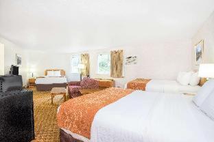 Days Inn by Wyndham Marquette - 3