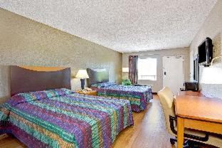 Super 8 by Wyndham Fredericksburg - Fredericksburg - 5