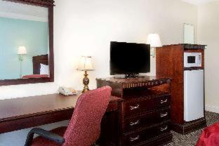Ramada by Wyndham Pelham - Pelham - 1