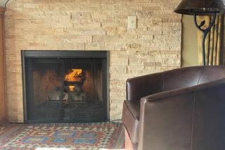 Best creek view and mountain view in town. Unbeatable location - Vail - 4