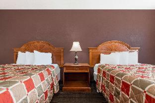 Days Inn by Wyndham Anderson IN - Anderson - 4
