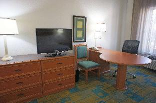La Quinta by Wyndham Ft. Lauderdale Plantation - 6