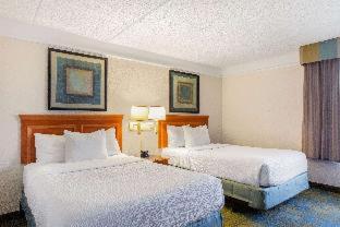 La Quinta by Wyndham Ft. Lauderdale Plantation - 4