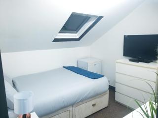Townhouse 105 - Huddersfield - 9