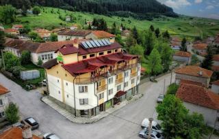 Boryka Family Hotel - Ravnogor - 0