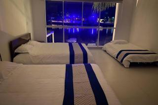 Espectacular Casa Condominio Lagos del Peñón Girardot-Colombia - Girardot - 2