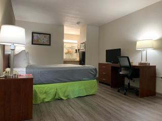 Econo Lodge Troy - 2