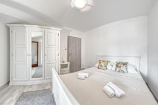 Penthouse Zola with private parking - Medulin - 3