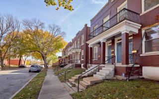 Forest park, Science Center, BJC & CWE restaurants - 1