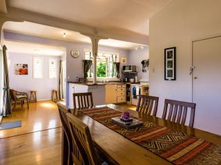Moa Bach - Blackpool Holiday Home - Oneroa - 6