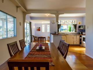 Moa Bach - Blackpool Holiday Home - Oneroa - 5
