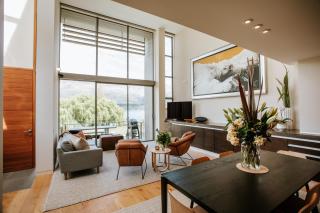 Lake Edge - Sleeps 6 - Centrally Located - Lake & Mountain Views - Wanaka - 9