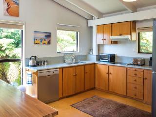 Serene Sounds - Anakiwa Holiday Home - 4