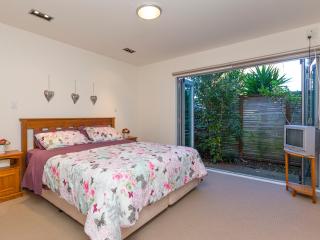 Ocean Escape - Omaha Holiday Home - 1