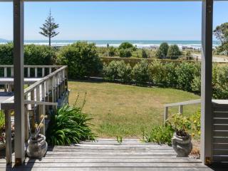 Bach 112 - Waimarama Holiday Home - Waimarama - 0