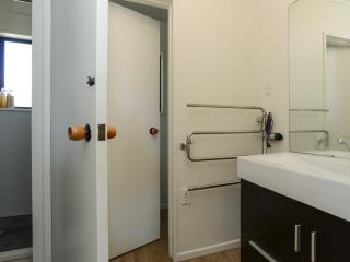 Bach 112 - Waimarama Holiday Home - Waimarama - 2