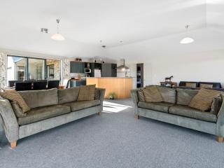 Mount Iron Magic - Wanaka Holiday Home - Wanaka - 9