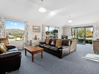 Mount Iron Magic - Wanaka Holiday Home - Wanaka - 6