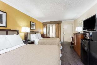 Days Inn by Wyndham Pensacola - Historic Downtown - 8