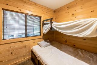 Rondout Valley Camping Resort Deluxe Park Model 11 - Accord - 7