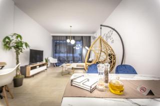 The White House - Piraeus - 3