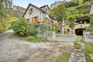 Villa spacieuse à Saint-Pierre-des-Tripiers avec piscine privée - Saint-Pierre-des-Tripiers - 8