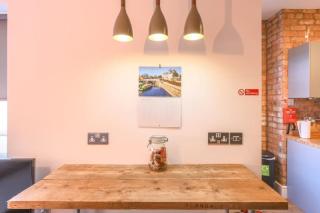 Salisbury Street Guesthouse - 8