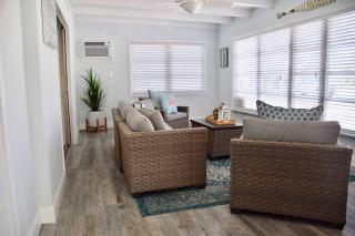 One-of-a-kindBeach, Village, Dock & Private Pool! - Siesta Key - 6