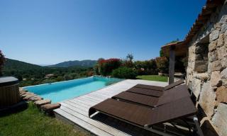 Magnifique bergerie avec piscine chauffée surplombant la baie de Santa Giulia - Porto Vecchio - 8