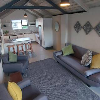 Lakeside Mountain Loft - Lakeside - 1
