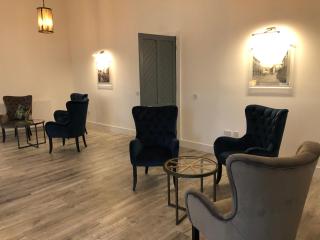 East Church House, Unique 9 bedroom Church, Historic Market Town. - 1