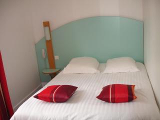 Agape Hotel Niort- Bessines - Bessines - 5
