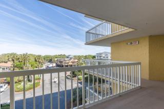 220 Charleston Oceanfront Villas Dolphin View - 7