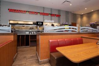 Sandman Hotel & Suites Calgary South - 2