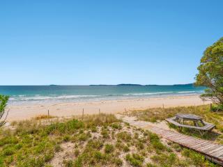 Poppy's Beach House - Beachfront Whangapoua Home - Whangapoua - 5
