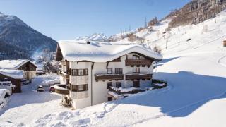 Landhaus Strolz - Sankt Anton am Arlberg - 5