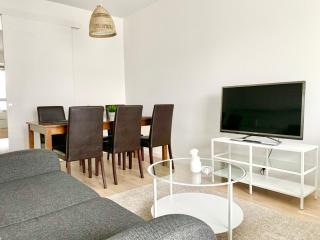 City Home Finland Big Luxury Suite - Spacious Suite with Own SAUNA, One Bedroom and Furnished Balcony next to Train Station - 4