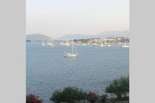 Harmony Seafront Apartment - 5