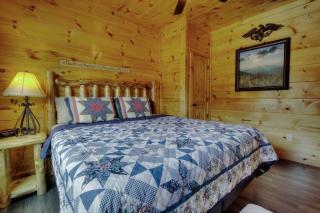 Luxury 5bed/6ba Cabin: Theater, Pool Room, Hottub! - Gatlinburg - 1