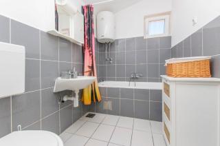 Apartments Senka - Zaboric - 1