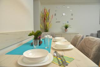 Stylish Blue & Modern Apartment - Skopje - 9