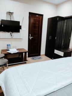 Priyaparadiseinn - 6