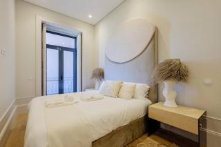 BOUTIQUE Rentals- Art & Charm Apt w/ balcony & garage - Porto - 7