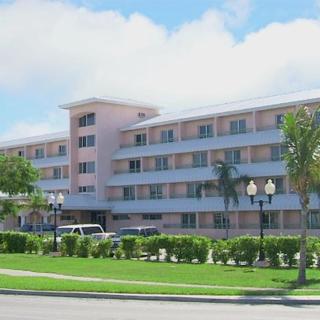 Castaways Resort and Suites - 5
