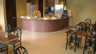 The La Grande Inn - 8