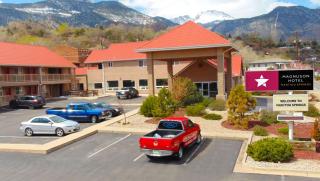 Magnuson Hotel Manitou Springs - 0
