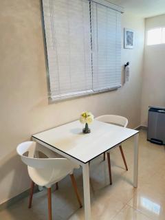 Charming Retreat with Patio Access and FREE Laundry - Ponce - 8